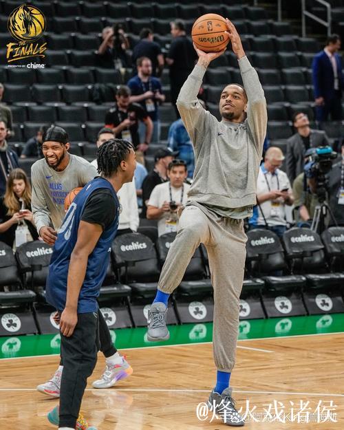 独行侠严阵以待!官媒晒盐湖城清晨赛前训练照 独行侠严阵以待!官媒晒盐湖城清晨赛前训练照